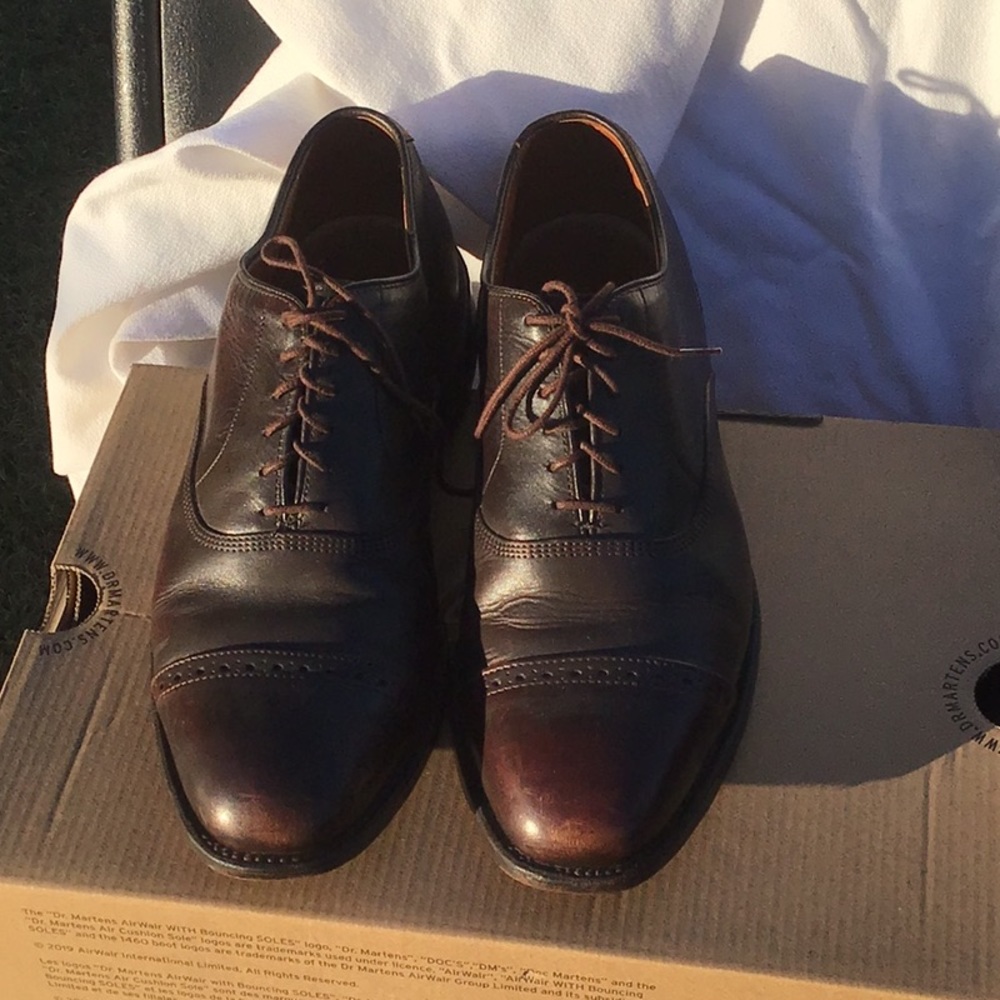 Allen Edmonds Byron model 2034 size 8.5/E wide width